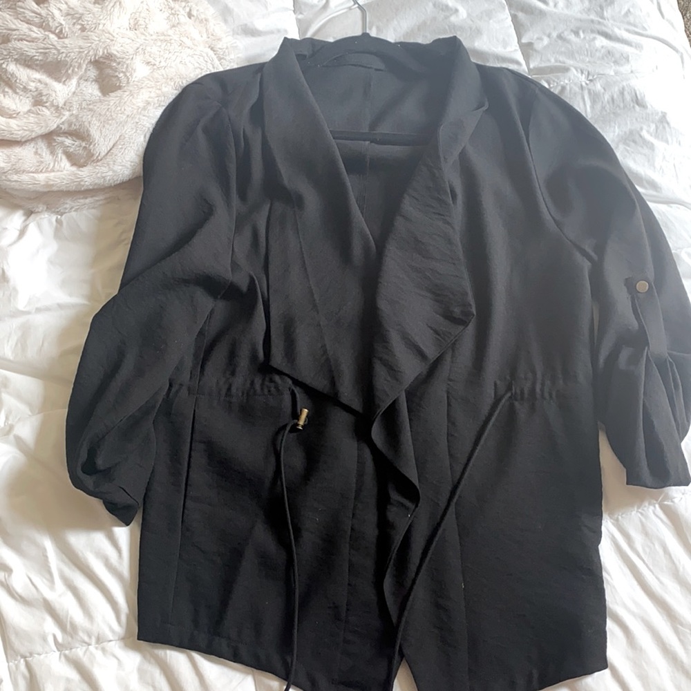 Black 3/4 length lightweight jacket